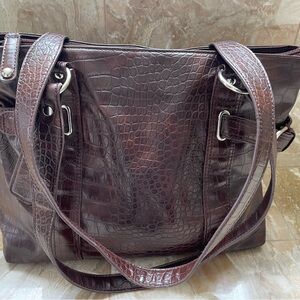 Italian Leather Croc Embossed Tote – Made in Italy